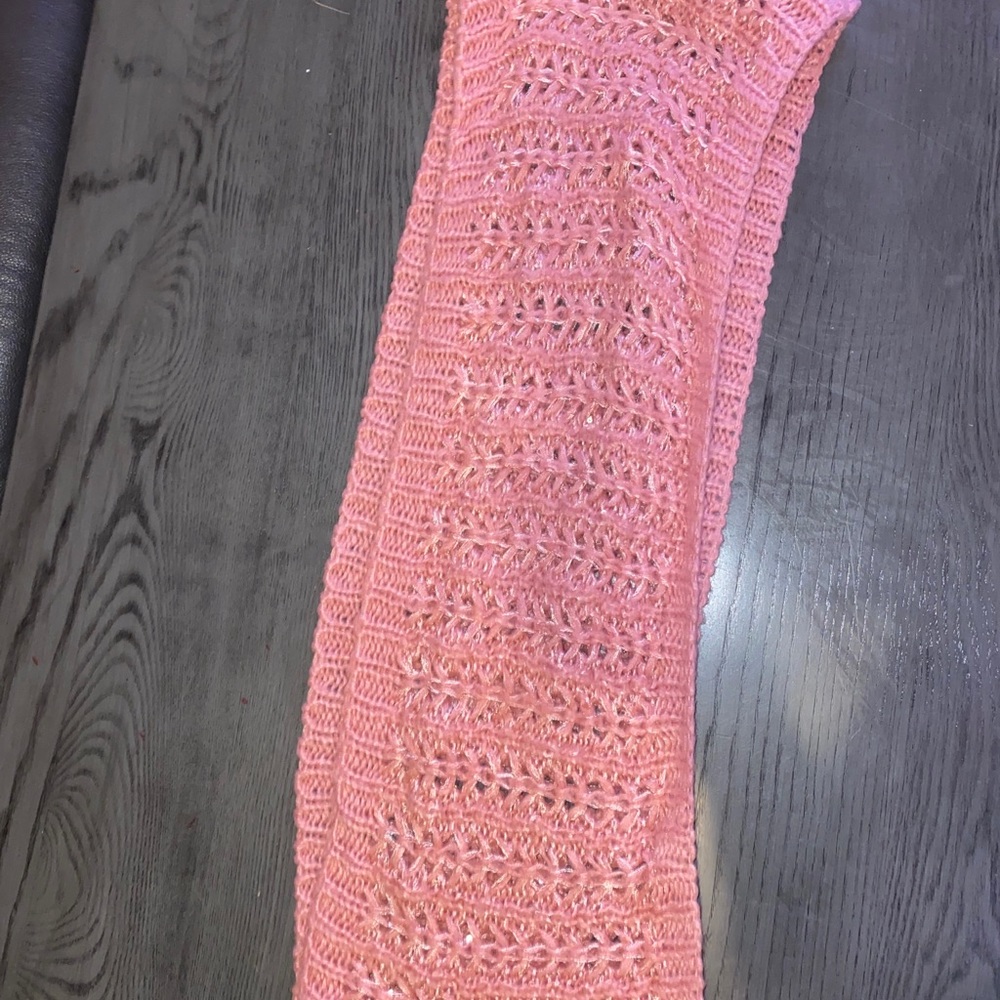 Scarf - Picture 1 of 2